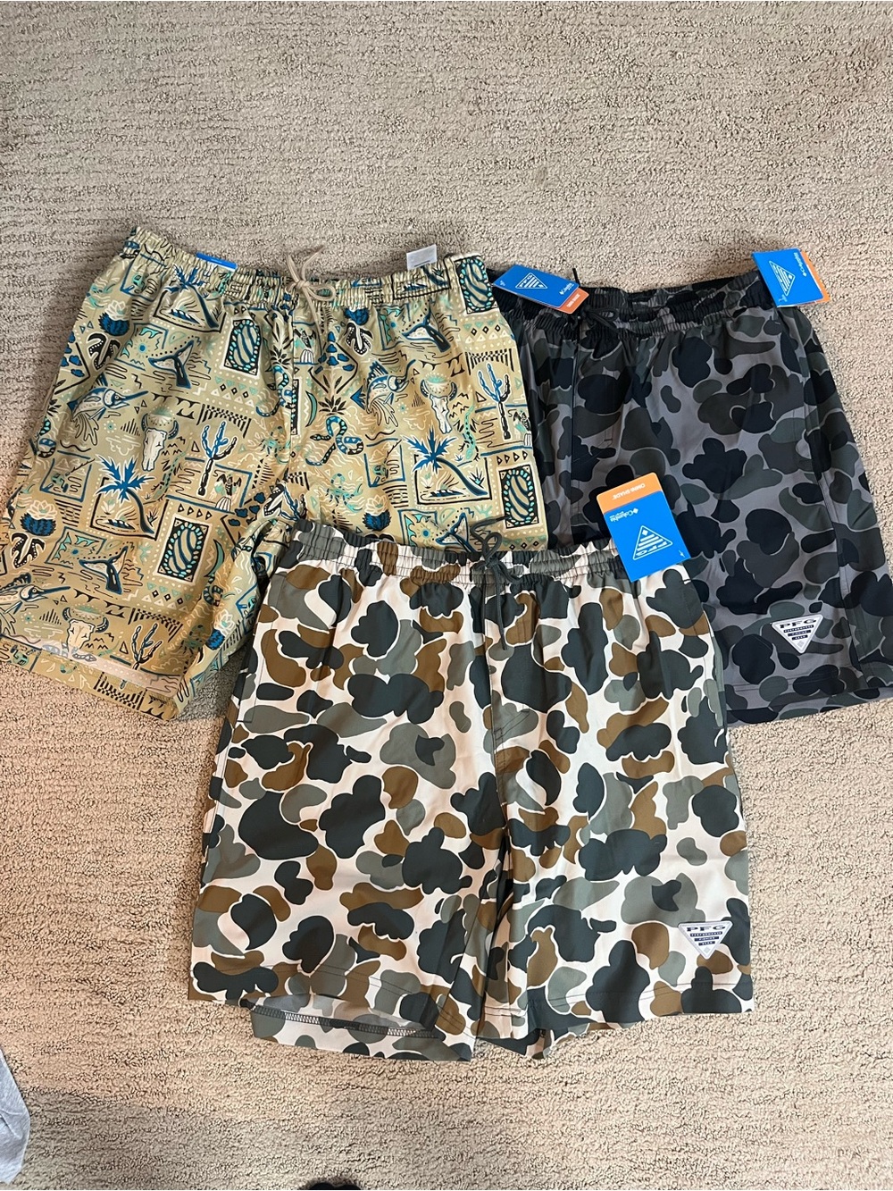 (3) Columbia PFG Shorts sz M